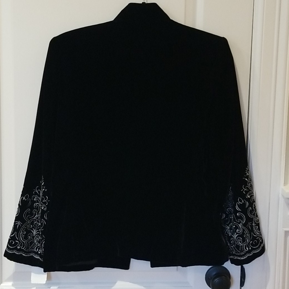 NWT Velvet Embroidered Jacket - Picture 3 of 6